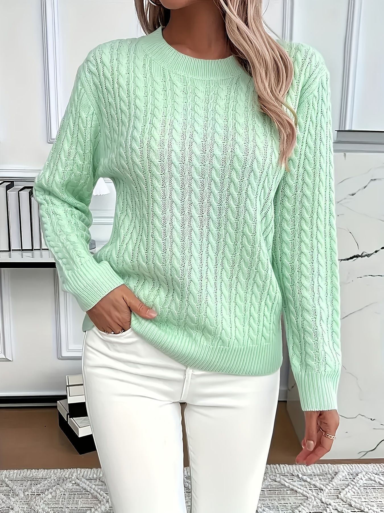 Versatile Fashion Classic Twist Round Neck Sweater